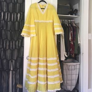 UNIQUE VINTAGE YELLOW MEXICAN DRESS
